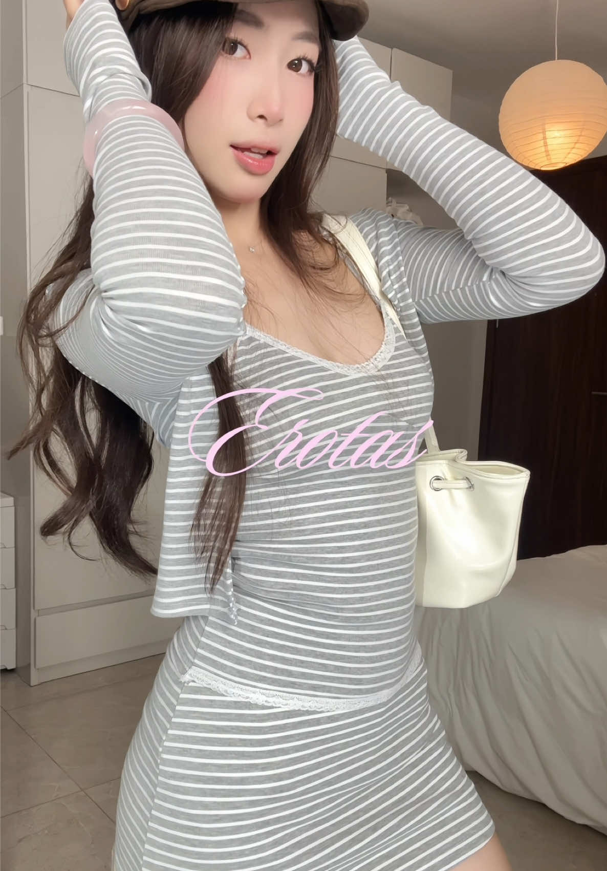 Xinh @EROTAS SG #erotassg #setaohaiday #setvayao #setthunke #aocardigan 