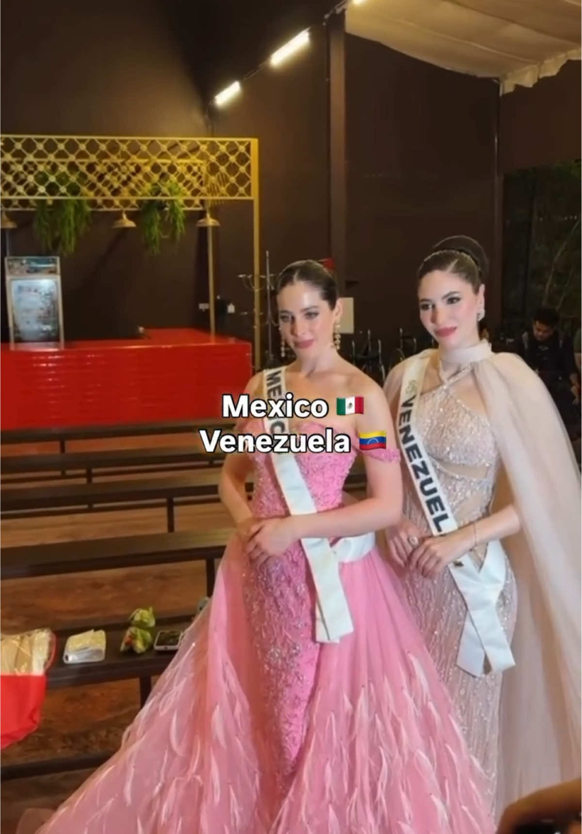 México y Venezuela en la concentración de Miss Universe 👑 #missuniverse #missmexico #fatimabosch #stephanyabasali 