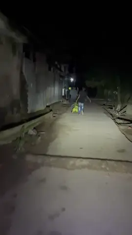 ভাইরে ভাই কি দেখলাম 🙂 কাওকে দেখার সময় নেই🥶 REPOST #viralvideo #unfrezzmyaccount #foryoupage #fyp #entrystyle @ARYA N AHMED RAFI @EYASIN ARAFAT 😎😎 