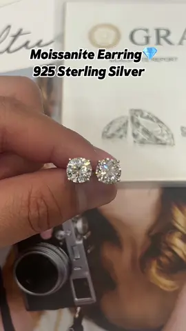 Genuine Moissanite stud earrings,crafted from sterling silver#jewelry #tiktokshopcybermonday #moissaniteearrings #fashiontiktok #foryoupage 