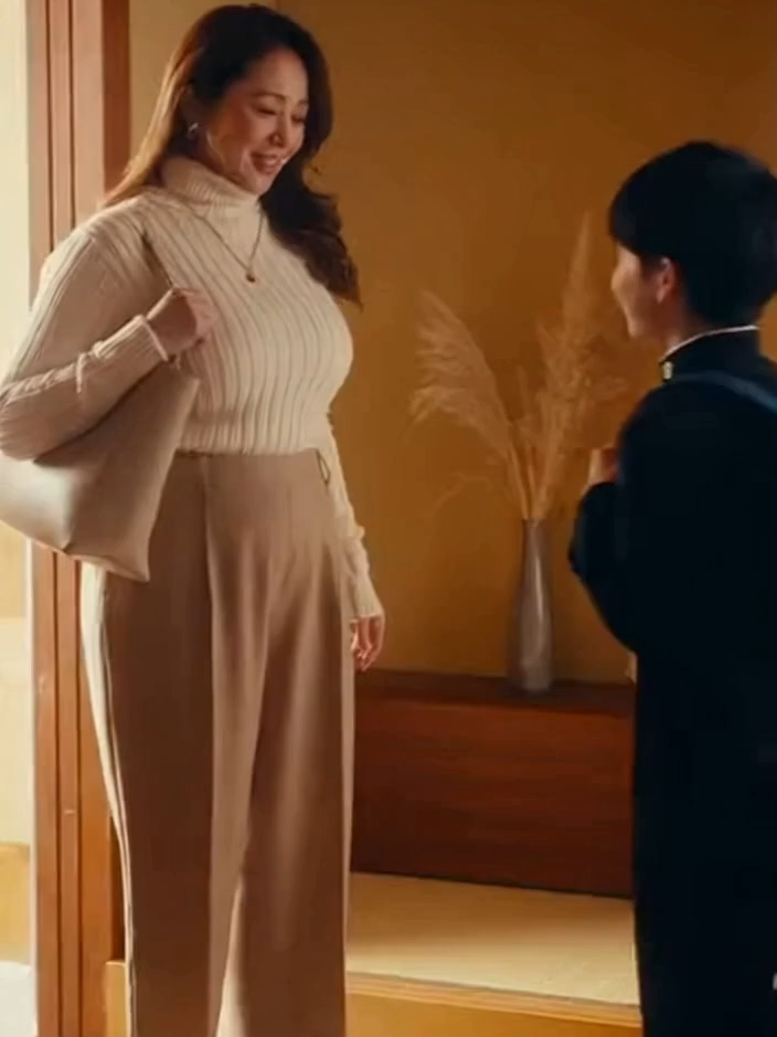 はち切れそうなお義母さん❤ #ママ #fyp #おすすめにのりたい #ai生成動画