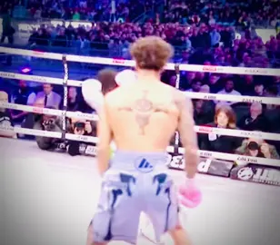 Boxing ring or dance floor?🔥🥊💃  #fyp #boxingtraining #boxing🥊 #viral #benwhittaker 