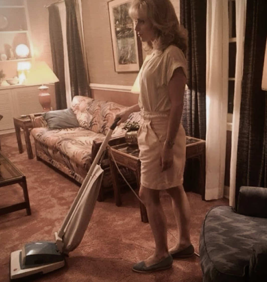 lets not talk about what she was getting ready for.. || i love this song if you couldnt tell. #karenwheeler #strangerthings #fyp #1980s #foryoupage 