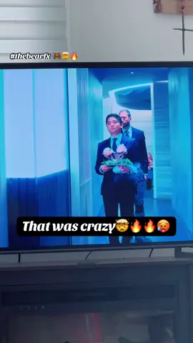 This scene shows you how a organize team in a business can make the imposible looks like just another Friday night 🫡🔥 Just fantastic!!! #thebear #thebearfx #thebearseason2 #hulu #disneyplus 