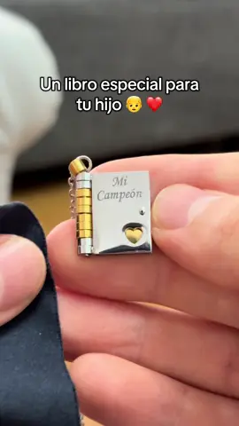 Como crecen tan rápido los hijos 🥺 Te sigo viendo como mi hijo pequeño ❤️ #amor #madre #hijo #familia #collar  Un libro para tu hijo