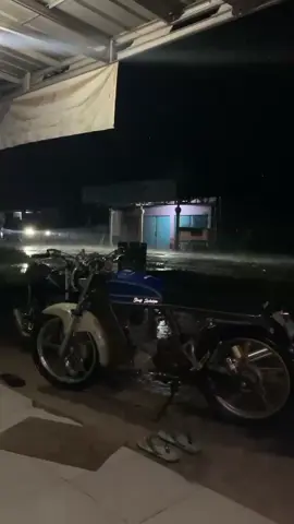 vibes hujan di kota orang #vypシ #fypfiraltiktokmasukberanda 