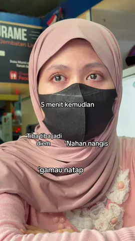 Marah cewe itu sebentar ko yang lama itu ngambek nya , Kalo uda begini diapain ?  ya dibujuk lh bg #fyp #soundviral #trendbucin #bucin #barengpacar 