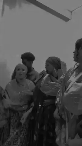 Waxku Darso Adna 🙏🏻😂❤️.         #somalilyrics🌺😕💎 #somalitiktok #viraltiktok #viewsproblem😭 #.Alii.🖤🤴🏾