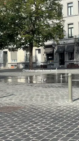 always up for a yapping session👼🏼 #bxl #brusselshotspots #5to9 