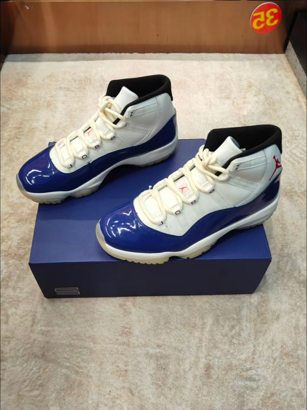 Blue and white AJ11, a classic new colorway! Patent leather texture for a clean and refreshing look. #AJ11Blue&White #SummerSneakers #FreshOutfit #Patent#Sneaker#summervibes #Jordan11 #AJ11