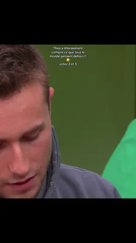 “tous le monde a le droit à une seconde chance” 🤣🤣 #pourtoi #fyp #staracademy #theo #leane 