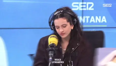 En una entrevista con La Ventana, @La Rosalia responde a la pregunta de si la muerte la asusta de alguna manera: #rosalia #lux #magnolias #laventana #viral 