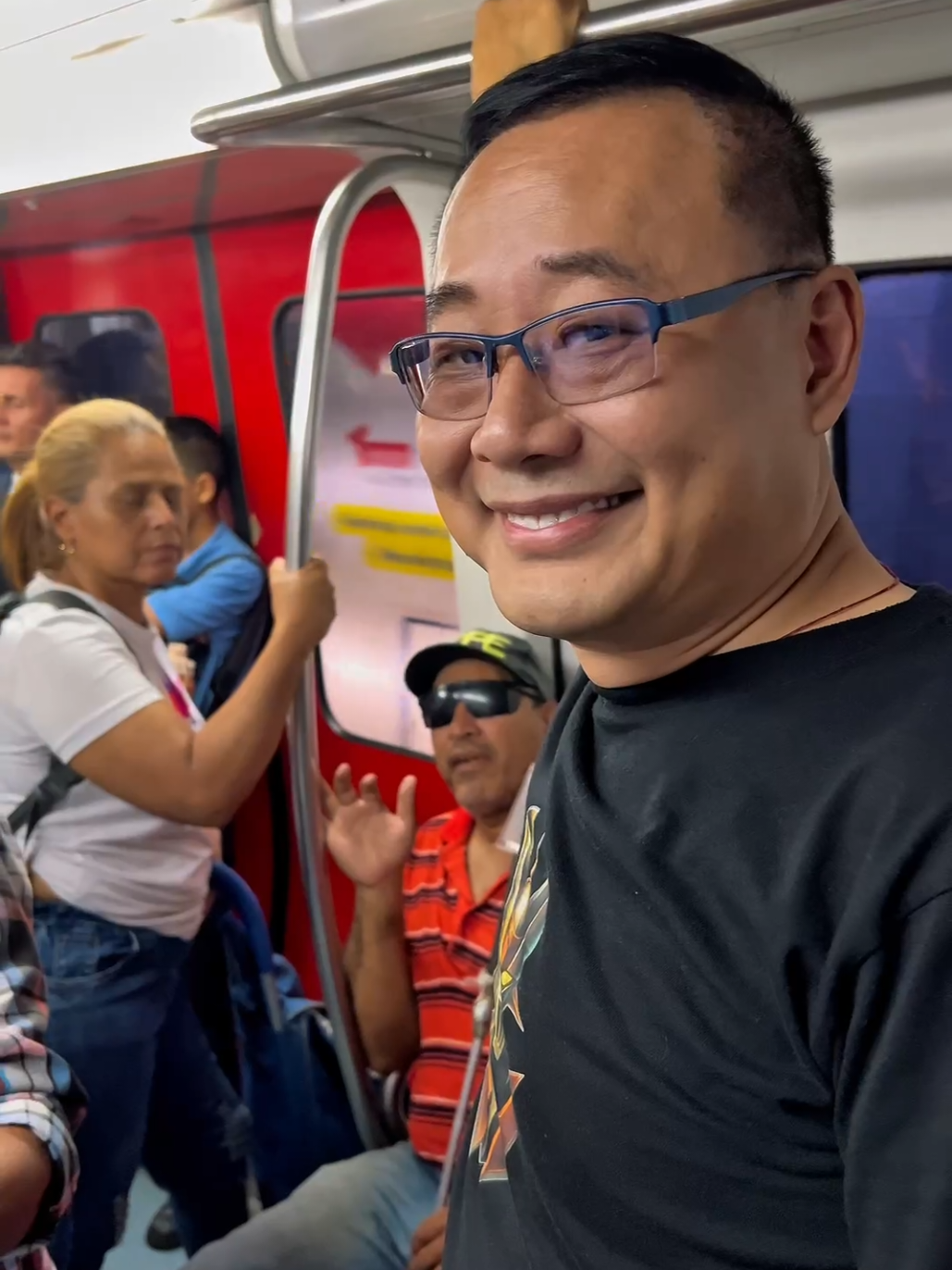 Hoy me fui en mi metro 💝 Ecxelen 💥 #venezuela #viral #paratii 