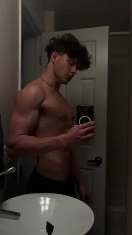 #lifting #bathroom #clashroyale 