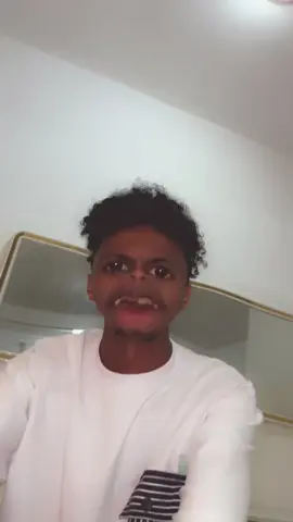 Wlhi in la odhan marxuuminta khaldana😂😂