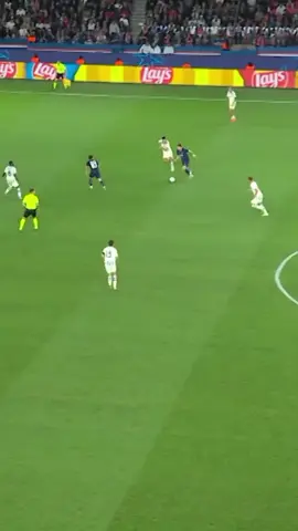 Ending stupid debates in football pt.15 #footballedit #txchzstyle #fyp #debates #barcola 