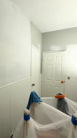 🎬 Porcelain & Chelsea Mauve by Sherwin-Williams… A carefully selected duo by our color curator to elevate this office space with warmth and sophistication.  #ColorCurator #beforeafter #OfficeRepaint #SherwinWilliams