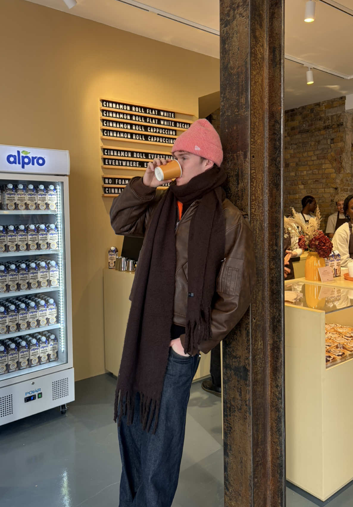 AD | Cinnamon lovers, your time has come! Alpro’s House of Cinnamon Roll pop-up hits London 12–14 Nov! 