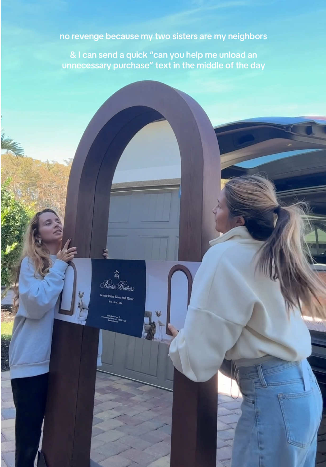 the random hug 🥹😭 #family #sisters #norevenge 