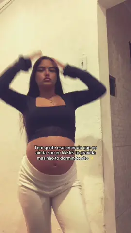To grávida mas to viva kkk #gravidez #gravida #gravidasnotiktok #maternidade #gravidinha 