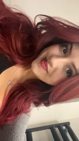 saçları kat kestirip aslan yelesi fönleme işi baya sarrdıı #fypシ #keşfet #fyp 