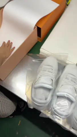 🍠#lv #lvtrainer #shoe #fashion #fyp 