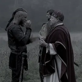 العفوي 😅👆🏻#ragnarlothbrok 