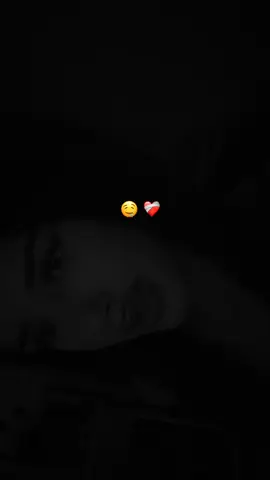 يالي تخربلي في العمر... ❤️‍🩹🤤..  #تصميم_فيديوهات🎶🎤🎬  #foryou #fupシ #fouryourpag #caba_warda..  😍✌