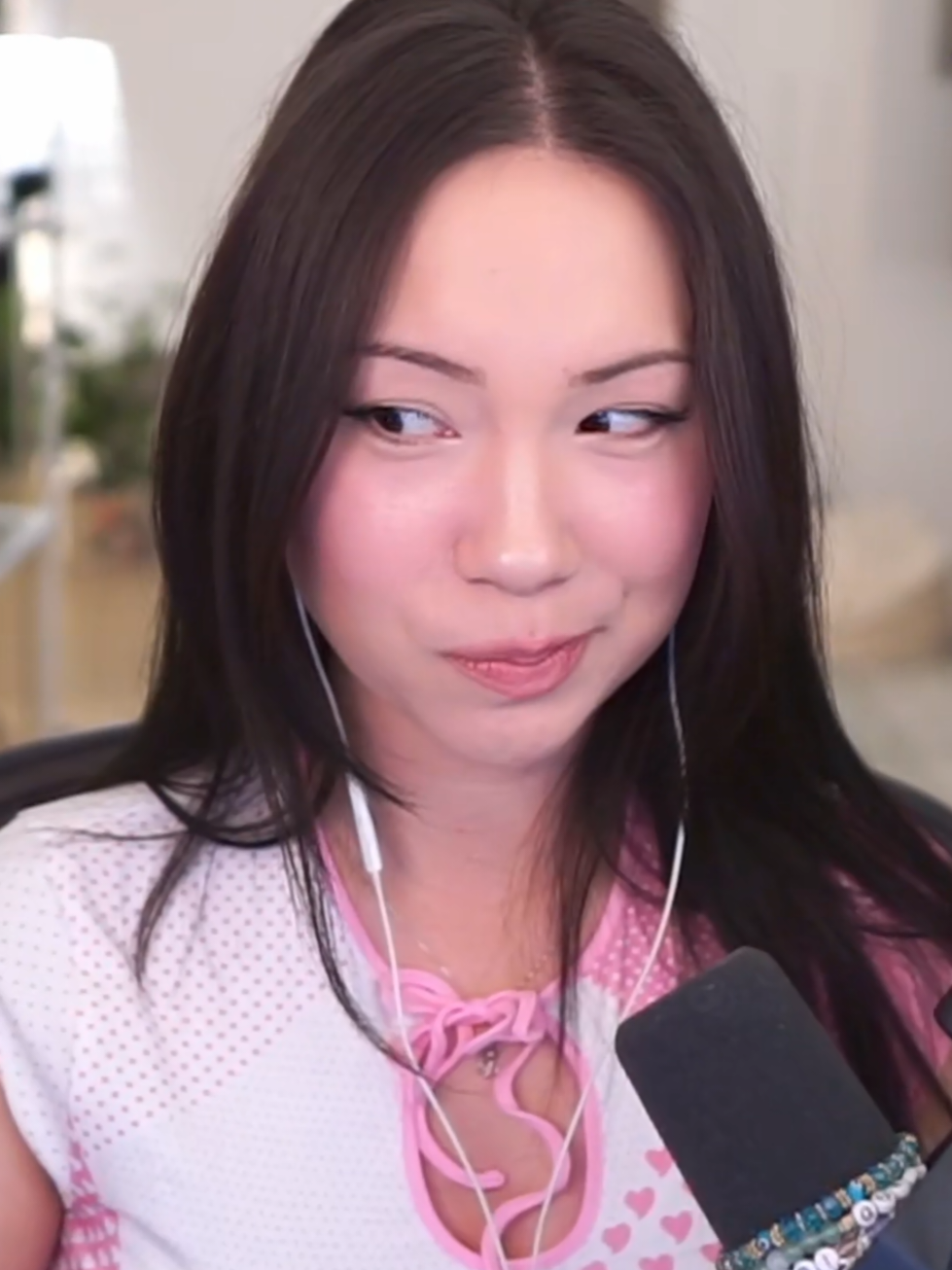 I'M SO EXCITED!!! #quarterjade #offlinetv 