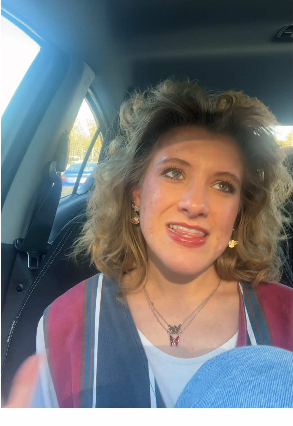 IN TEARS #vintagestyle #livemusic #tourists 