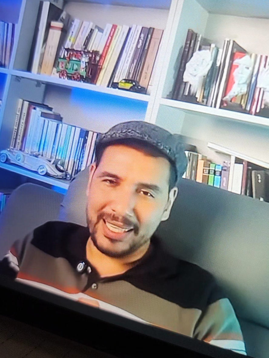 شكرا يا دكتور عماد رشاد عثمان  #التحرر_من_الماضي 