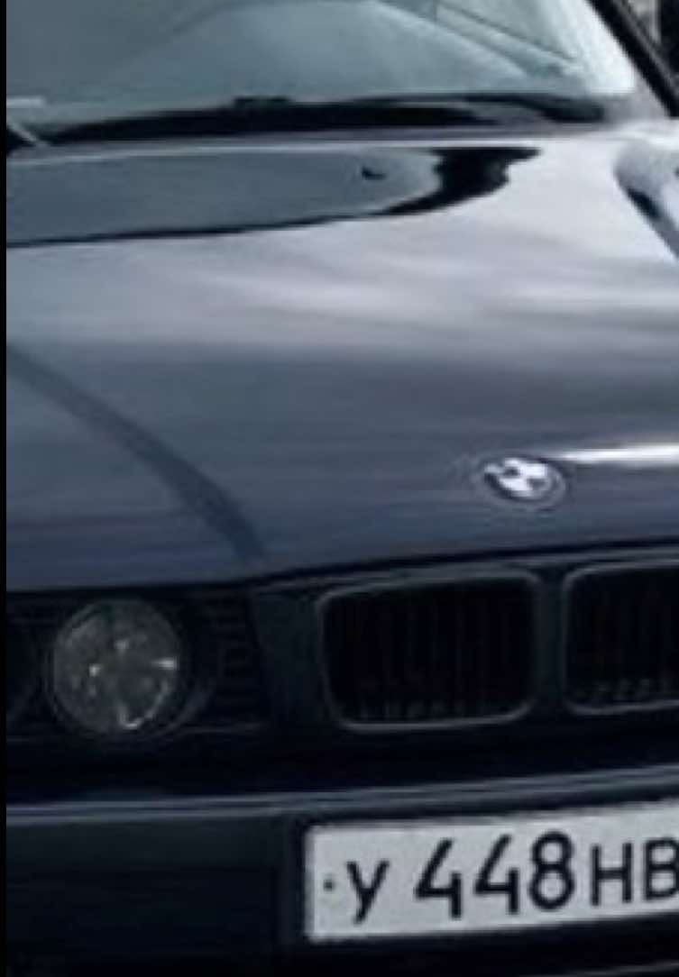 BMW 💙🤍 #bmw #bmwmotorsport #bmwlove #شعب_الصيني_ماله_حل😂😂 #bmwclub 