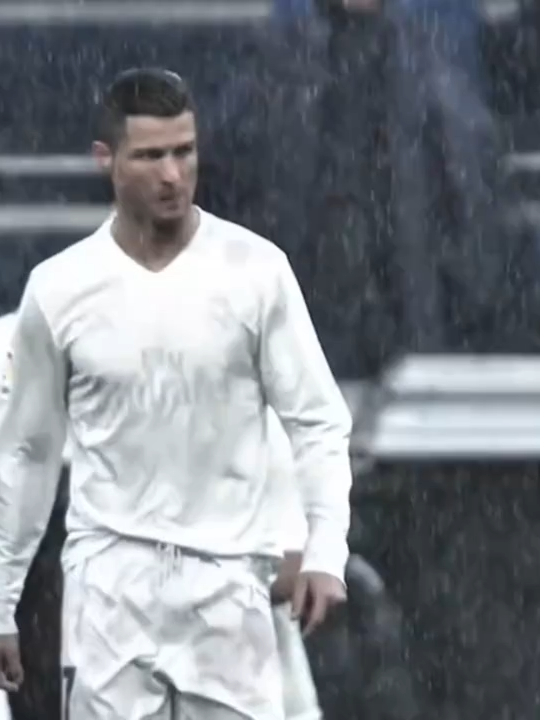 Rainy☔️cr7 . #ronaldo #cristianoronaldo #foryoupage #futbol #viral #foryou #realmadrid #fyp #trending #fyppppppppppppppppppppppp #videoviralitiktok  #everyone #edit #goals