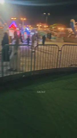 يعجبني الانسان المضحك الطيب الرايق الحنون وعايش بعفويه، كأنه انا؟ لحظه اشوف اي والله انا #مأرب #تصويري📷 #تصويري_احترافي_الاجواء👌🏻🕊😴 #أكسبلور #تصميمي 