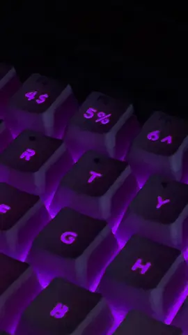 #ياعمري #حب #tttttttttttttttttttt #يالكاتب ماراح انساك ياعمريي 😪#على_صدري 