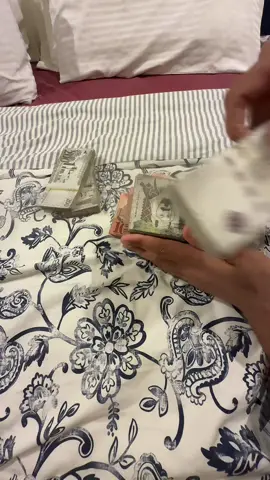 مطرررر💥🙈#الشعب_الصيني_ماله_حل😂😂 #فلوس #money #سعودي #غني 