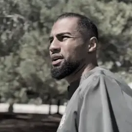 سهل 🤌🏻😆 #تشلسي #برشلونة #برشلونة_اكثر_من_مجرد_نادي❤💙 #صعدوو_ءڪڪسبلور_للايڪ_متابعه #دوري_ابطال_اوروبا 