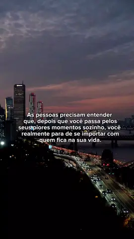 Você para de se importar, quem fica na sua vida  #fouryoupage #sentimentos #viral #frases #fypage 