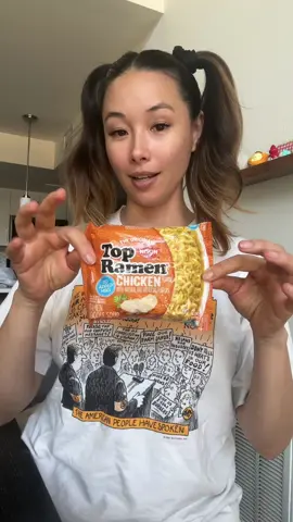 uncooked ramen - yum 🤷🏻‍♀️ #asianfood #instantramen 
