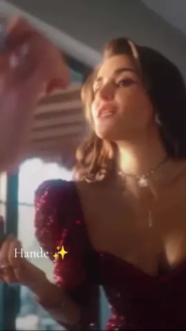 #HandeErçel #sencalkapimi #loveintheair #askvegozyası #kerembürsın @user08127457840 @Bambaşka Biri 