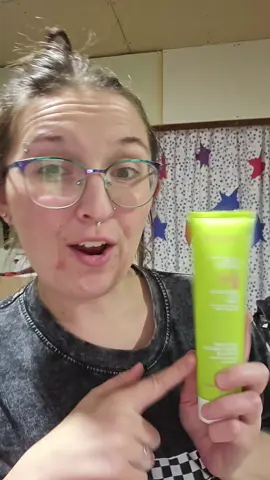 so far I like it! and its ability remove makeup? WOW.  @pacificabeauty #pacificabeauty #skincare #skincareroutine #cleanskin #morningroutine 