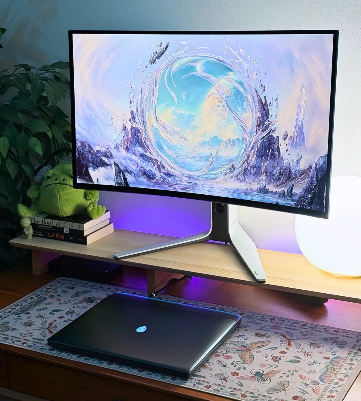 With refresh rates up to 240Hz refresh rates, a QD-OLED display with 4k resolution, and a curved screen for ultimate immersion, the AW3225QF brings any game to life. Check out our link in bio to learn more! ⚡  #OLED #gamingmonitor #alienware #pcgaming #gamersoftiktok 