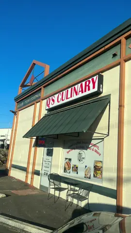 Ok y’all another must try 😮‍💨😋 I got the loaded patty melt and added wings for $5 everything was fresh and good! Online and in person ordering only drop byTues-Sat😋 2nd burger this year was worth the calories 😮‍💨😂 they also sell the Jazzy Cheesecake desserts have to use card for purchase for all desserts. Have tried yet I’m full😮‍💨😂😂 #qsculinarycart #Foodie #tc #cltfood 