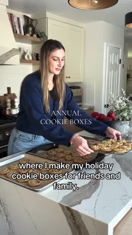 Homemade cookies + a gift that gives back... my favorite kind of holiday tradition. Save this post for when you’re out of gift ideas 🐋 @Fahlo 
