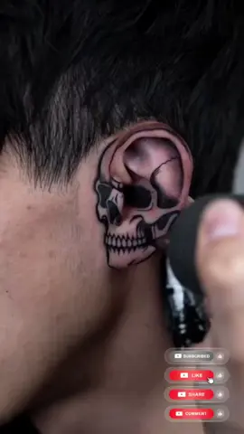 ☠️💀 who would be down to get this done in their ear 🤔⁉️ tattoos hugging the ears with bold piercings – edgy vibes that scream fearless! 💀🖤 #SkullTattoo #EarTattoo #PiercingAddict #DarkAesthetic #TattooArt 