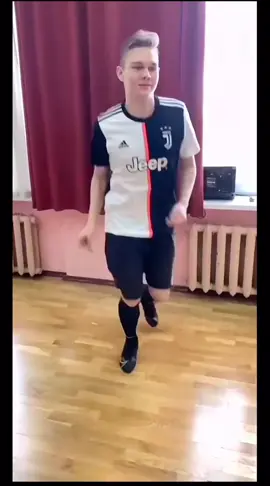 Suiii 😂😂😂 #funnyvideos #hilarious #fail #trynottolaugh #viral 