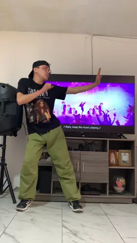 Mi primer intento de bailar “Zoo” de Shakira! Prometo ensayar más para mejorar #shakira #shakirashakira #shakifans #shakifan #musicadeshakira 