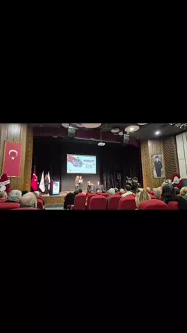 Balıkesir Büyükşehir Belediyesi, Balıkesir Kent Konseyi ve Kuva-yi Milliye Meclisi iş birliğiyle düzenlenen Kuva-yi Milliye Konferanslarının ikincisi; “Atatürk ve İnönü” başlığıyla 12 Kasım 2025, Çarşamba günü Balıkesir il merkezinde gerçekleştirildi. Konferansın değerli konuşmacısı başta olmak üzere, etkinliğin düzenlenmesinde emeği geçen herkese; en içten teşekkürlerimi sunuyorum. Baki saygılarımı arz ederim. Tamer Yakaner Veteriner Hekim Uluslararası İlişkiler Uzmanı Kentleşmede Risk Yönetimi Uzmanı Balıkesir / Türkiye