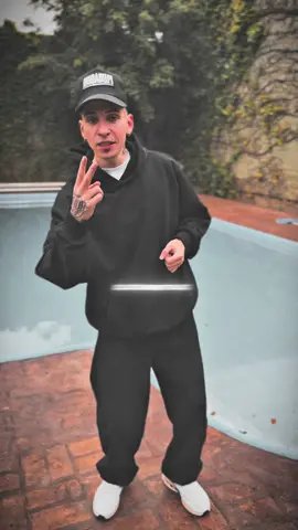 QUEDATEEEEE 😭😭 #tiktok #viral #music #musica #foryou 