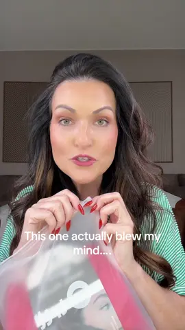 Ok this actually blew my mind….HARD YES FOR TRAVELING! #tiktokshopcreatorpicks #tiktokshopcybermonday #tiktokshopblackfriday #travelpillow #travelhacks 